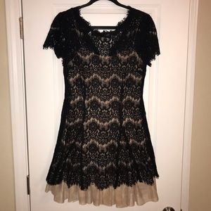 Betsy & Adam Black/Nude Lace Dress